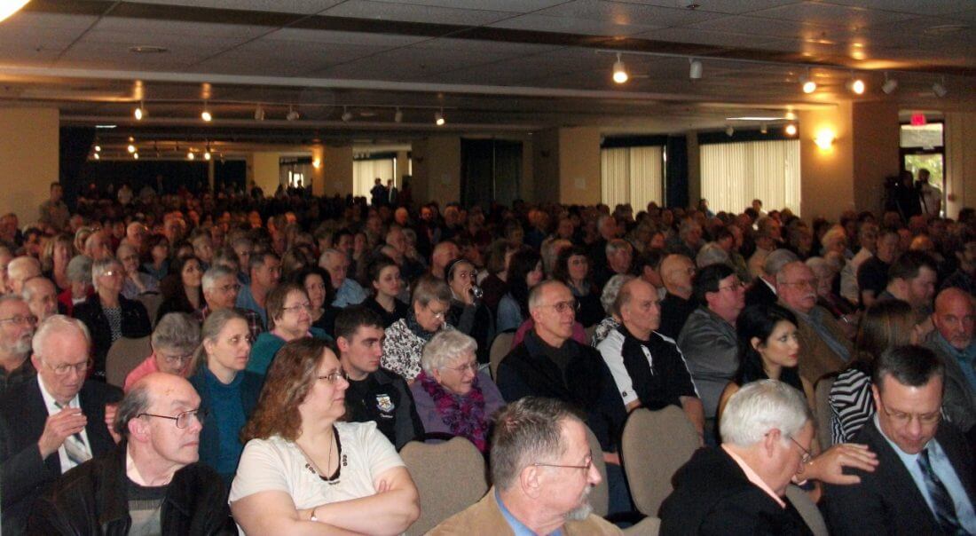 Crowd at the 2014 Conservative Values rally in Clackamas